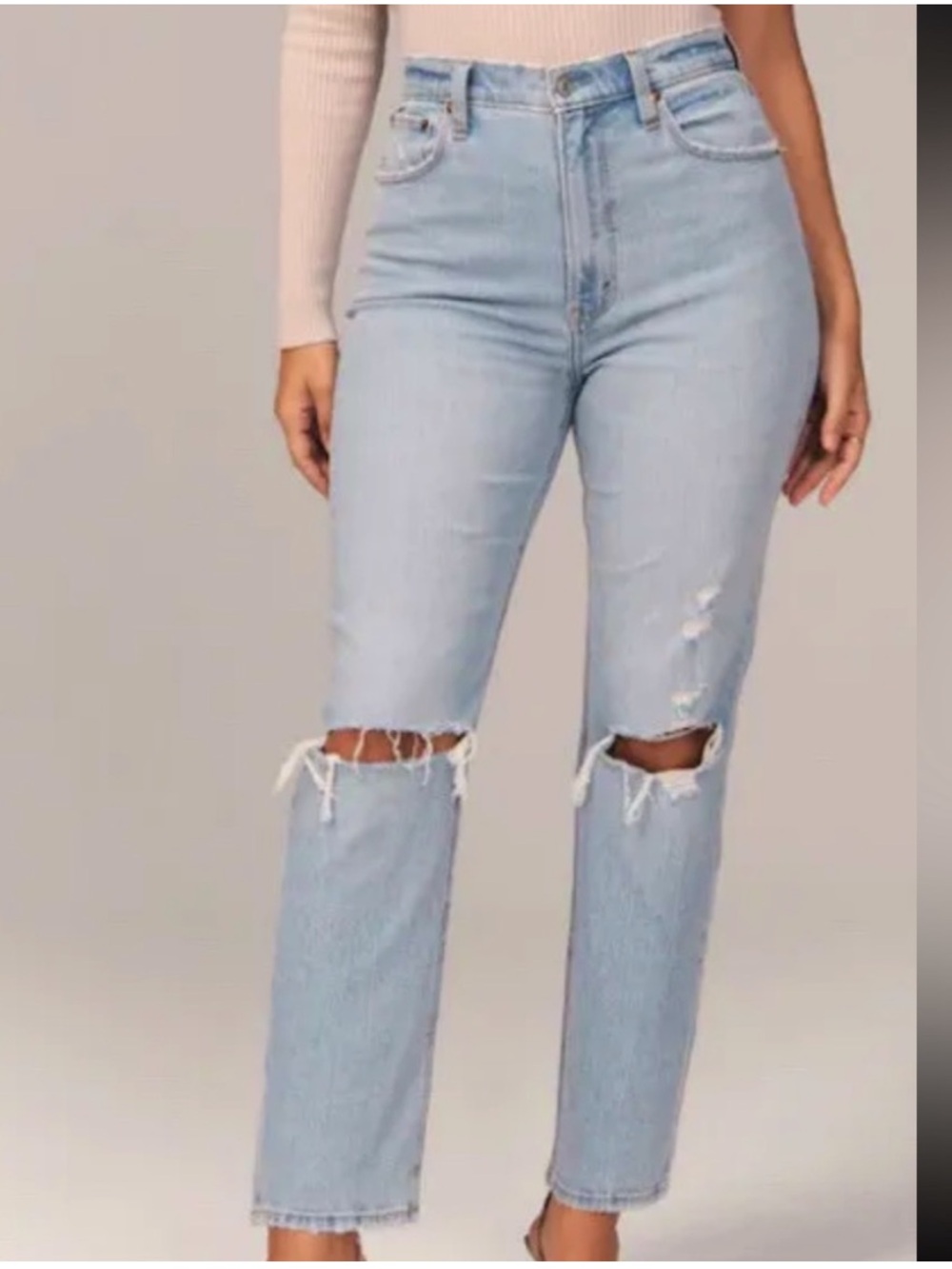A&F The Ankle Straight Ultra High Rise Light Wash Distressed Jeans, Size 27 EUC